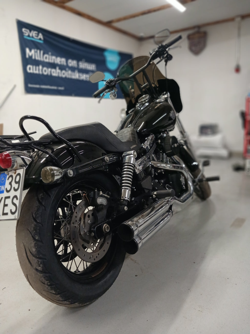 Harley-Davidson Dyna Wide Glide 2012 – 110" | Bitubo | Saddlemen